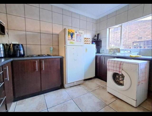 3 BEDROOM TOWNHOUSE FOR SALE IN BRACKENHURST